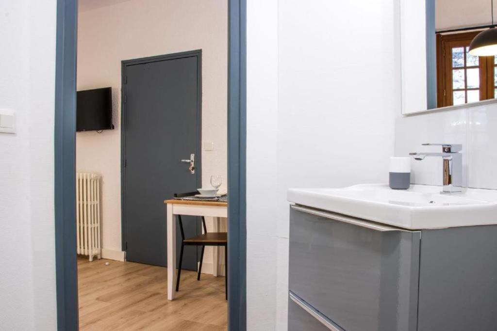 Le Descartes, A 50M De La Gare Fibre/Tv Connecte Apartment Poitiers Exterior foto